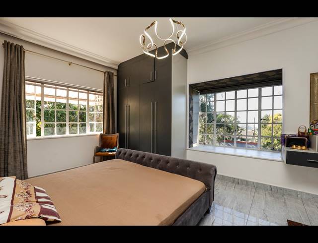3 BEDROOM APARTMENT FOR SALE IN ESSENWOOD